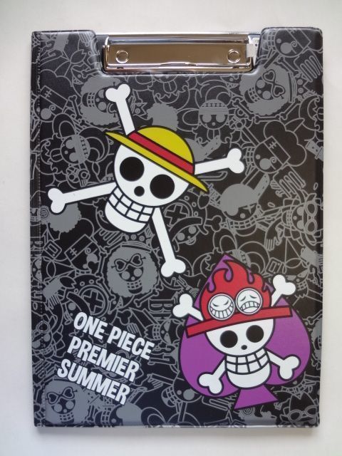 廃盤 Usj 限定 One Piece ワンピース バインダー ワンピース プレミア サマー 15年 送料310円 One Piece 売買されたオークション情報 Yahooの商品情報をアーカイブ公開 オークファン Aucfan Com