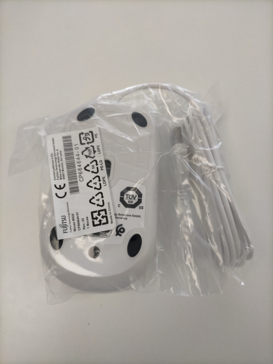 富士通 USB光学式マウス M520 3ボタン 1000DPI