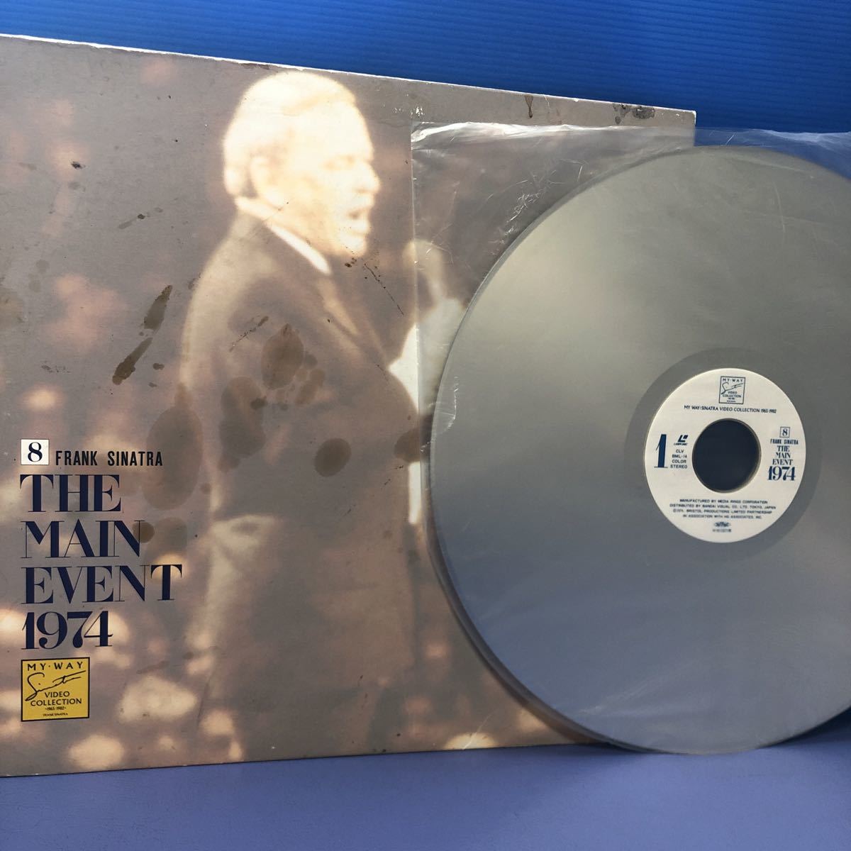 U LD Frank *sina tiger Frank Sinatra The Main Event 1974 Laser disk record 5 point and more successful bid free shipping 