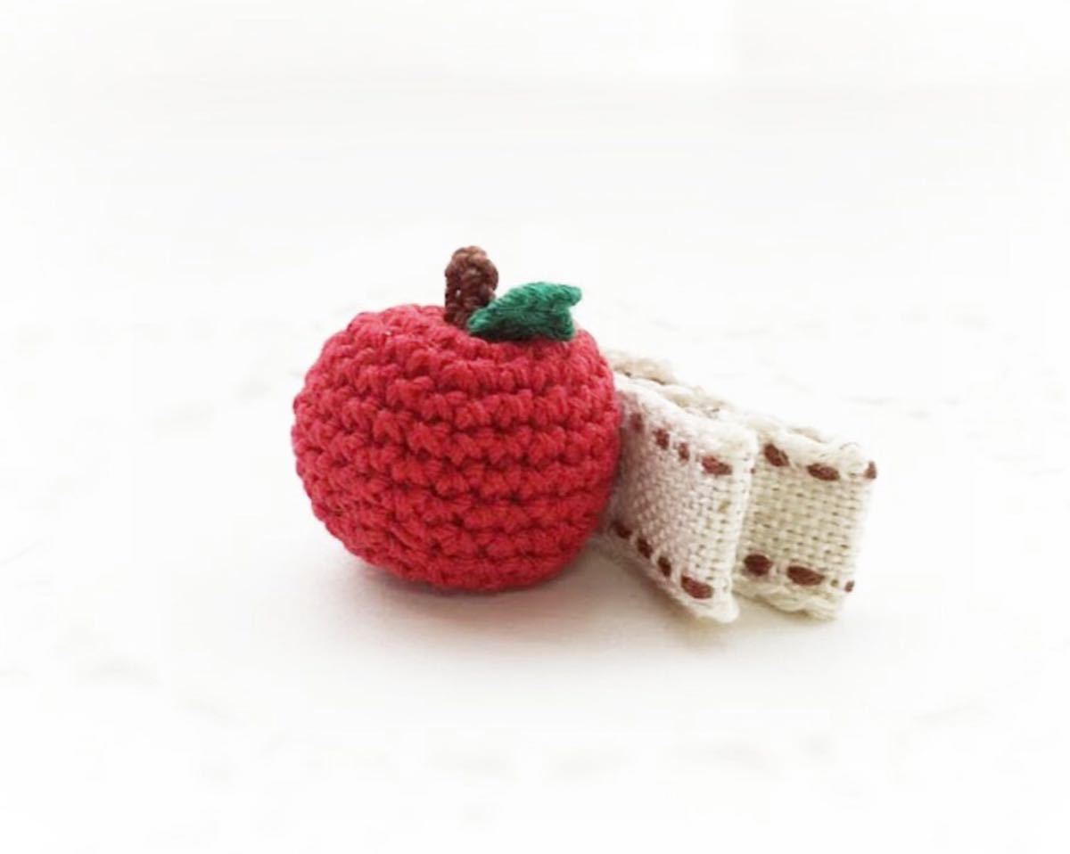  apple. hair clip * baby clip * hand made * slip prevention * braided ...* crochet needle braided 