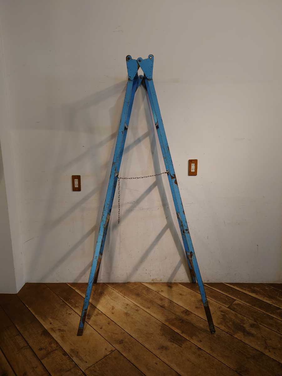  Vintage blue paint iron step ladder stepladder A-693/ display store furniture gardening in dust real industry series 
