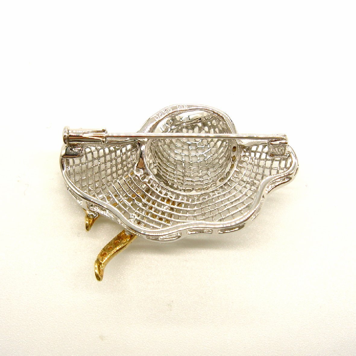 B154:K18WG/YG diamond brooch pendant 