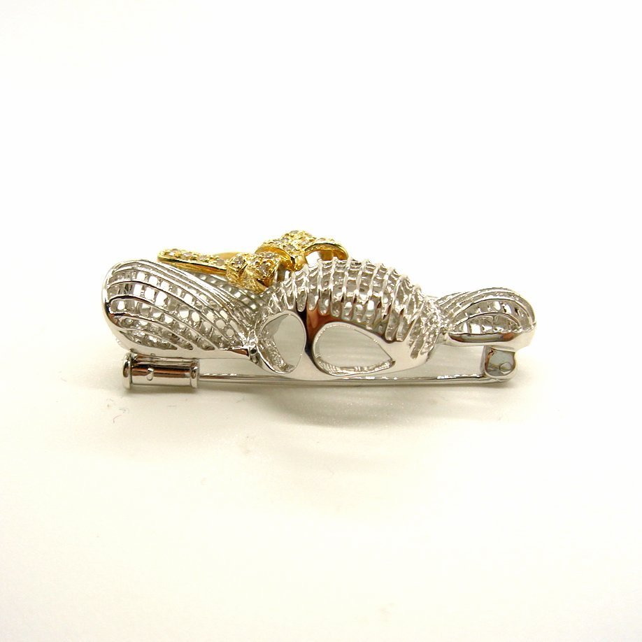 B154:K18WG/YG diamond brooch pendant 