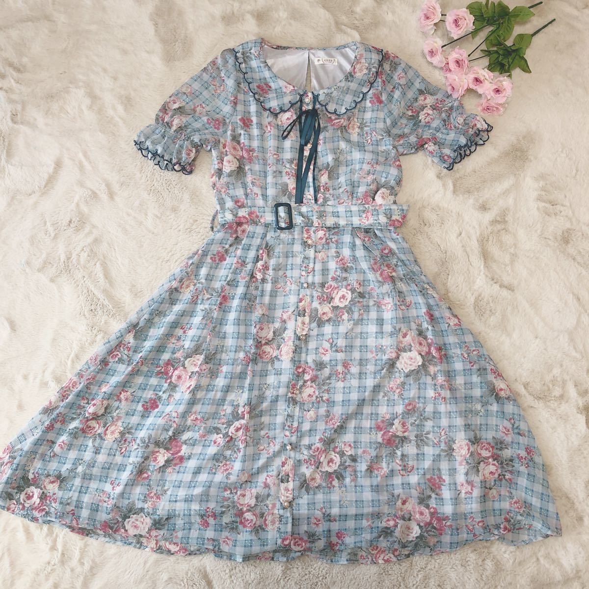 Paypayフリマ Axes Femme アクシーズファム 花柄チェックワンピース 美品 Paypayフリマ Axes Femme アクシーズファム 花柄チェックワンピース 美品