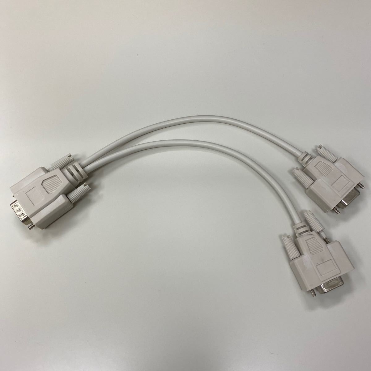 VGA モニター分配ケーブル　オス1-メス2  25.5cm