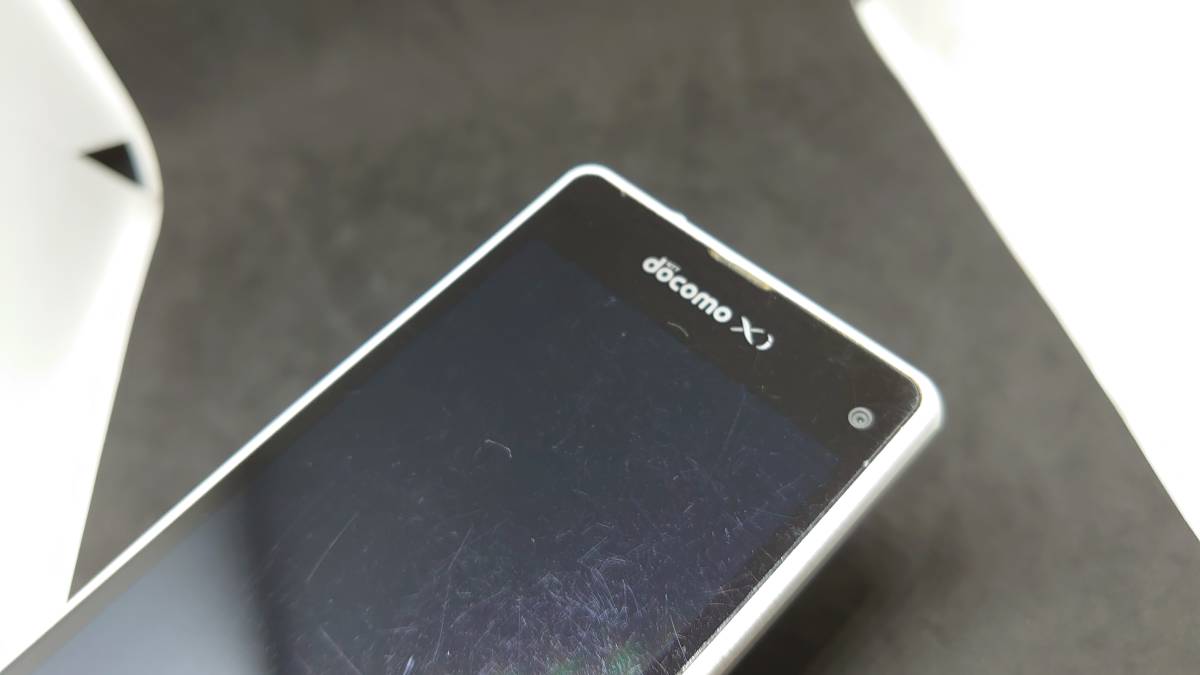 白ロム ドコモ docomo Xperia SO-02F 本体 (ホワイト) スマートフォン_画像6