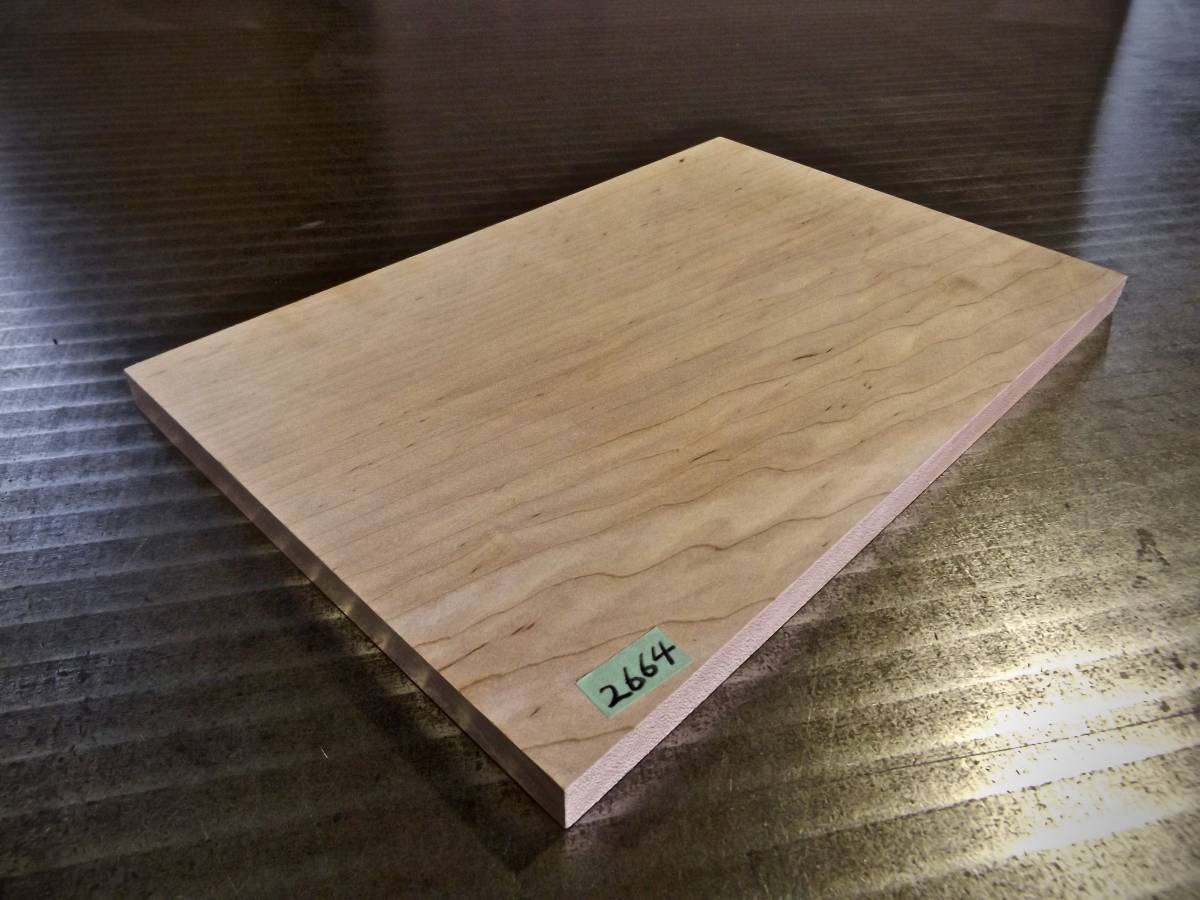 かえで杢 日本製 楓 チジミ杢 玉杢 300×200×15 mm 1枚 大放出セール 無垢一枚板 送料無料 2664 まな板 木材 道具 材料 キヤンプ カエデ メープル