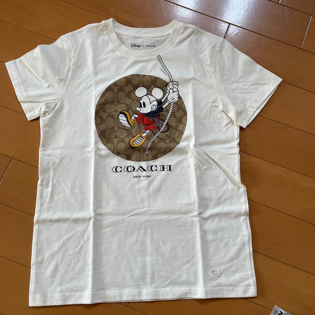 Paypayフリマ 限定coachディズニーコラボtシャツ