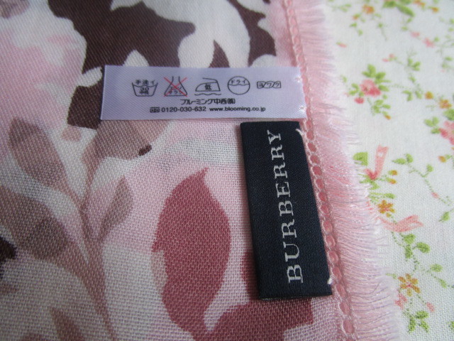 A BURBERRY[ Burberry * большой размер носовой платок 58cm угол кашемир & хлопок ~ розовый цвет ]~ этикетка . царапина есть 