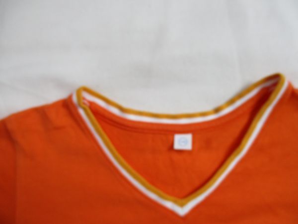 BB905[UNIQLO] Uniqlo Hello Kitty принт короткий рукав футболка перевод иметь женщина . оранжевый 110