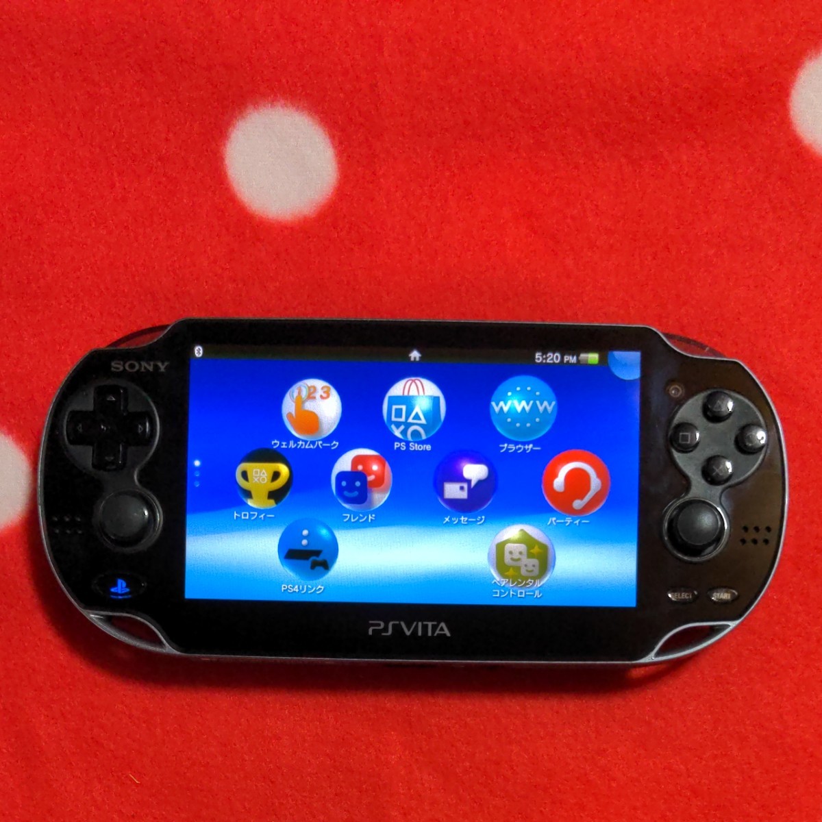 PlayStation Vita Wi-FiモデルPCH-1006(アジア版)