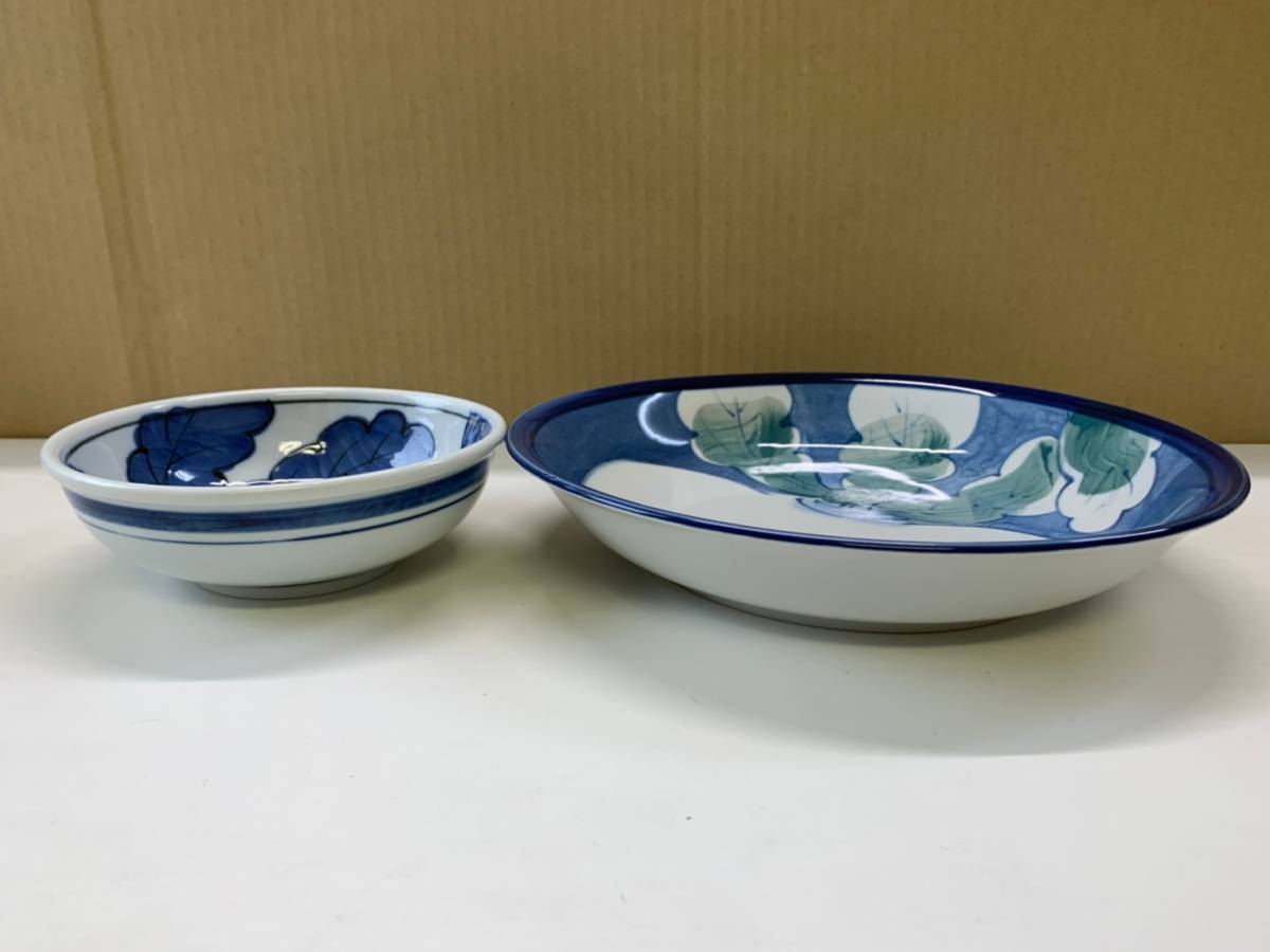 有田焼 三峰窯 赤峰窯 かぶ絵柄 中鉢 大鉢 2点セット / 和食器 有田焼 三峰窯 赤峰窯 かぶ絵柄 中鉢 大鉢 2点セット / 和食器