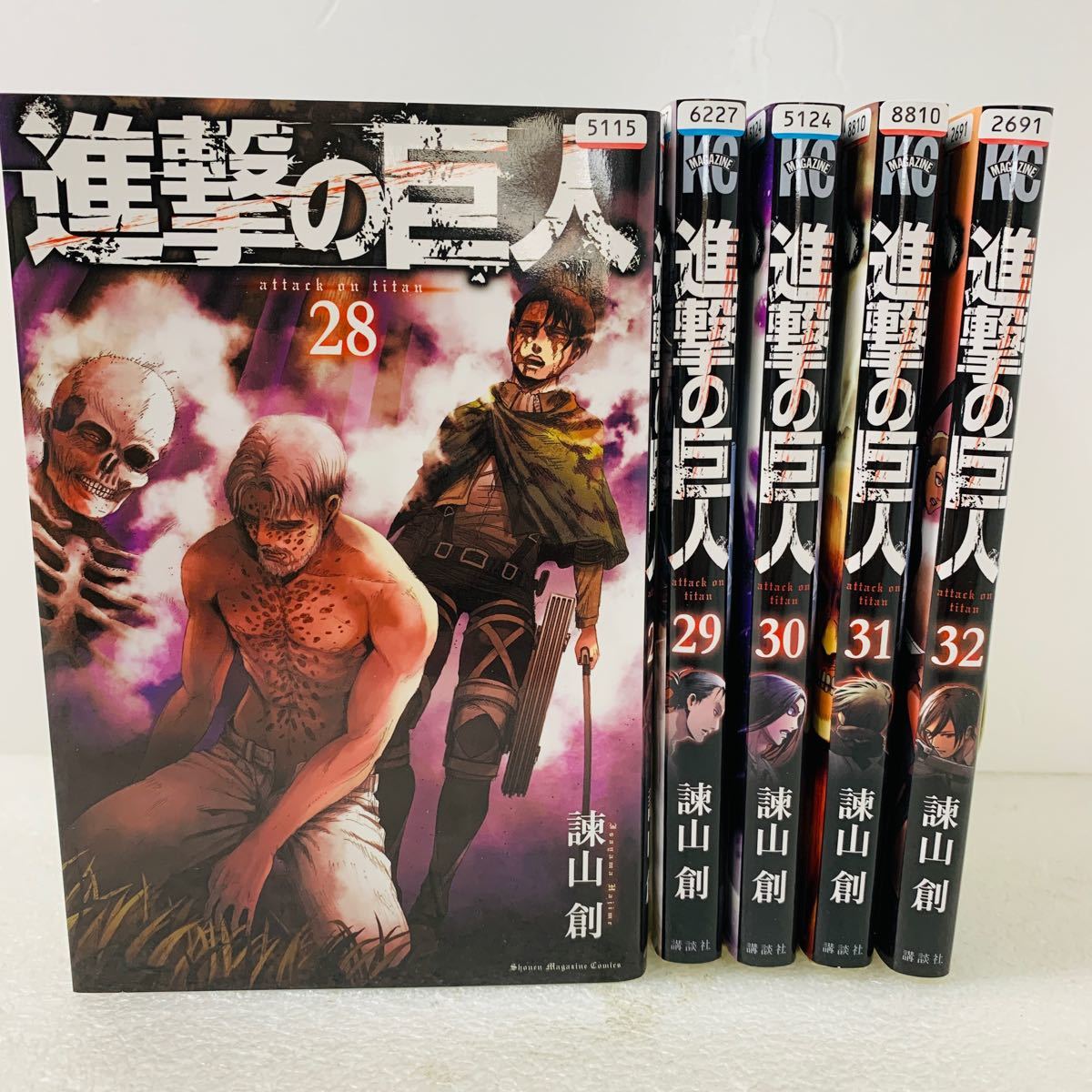 進撃の巨人 全巻+関連本28冊 本・音楽・ゲーム 進撃の巨人 全巻+関連本28冊 本・音楽・ゲーム