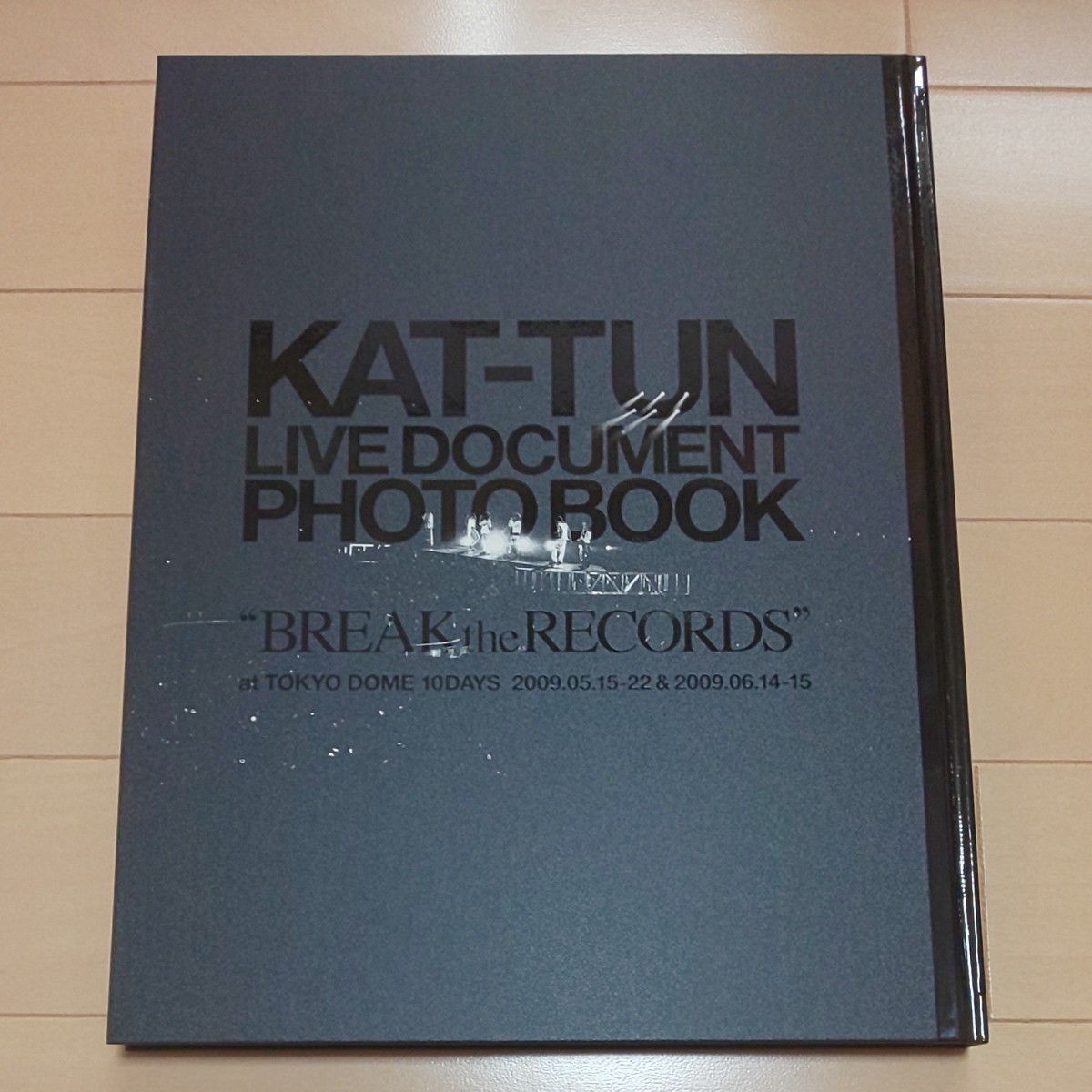 美品☆未読☆初版【KAT-TUN LIVE DOCUMENT PHOTO BOOK】フォトブック 写真集