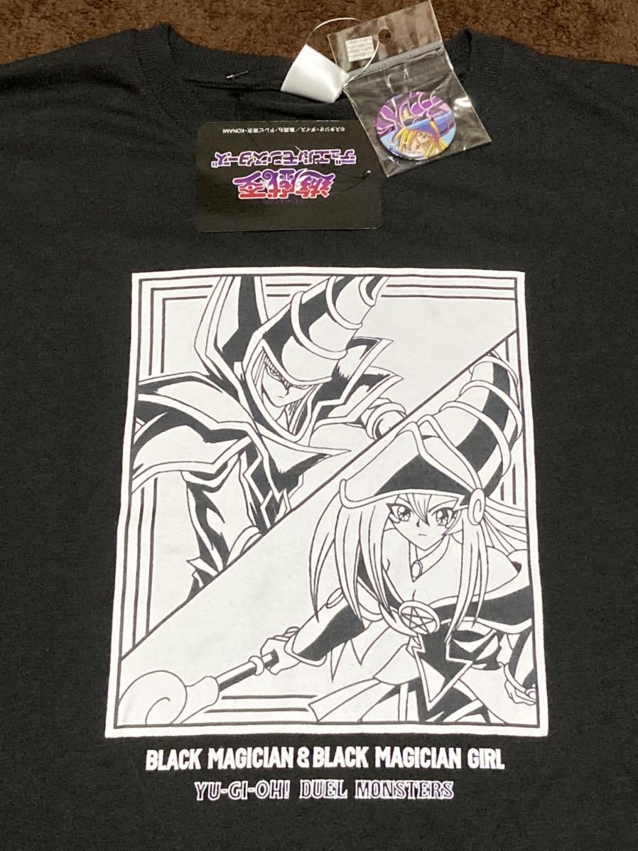 【限定品】Mサイズ 新品 遊戯王 ブラックマジシャンガール ブラックマジシャン tシャツ 缶バッジ 付き/YU－GIーOH カード コナミ a_画像1