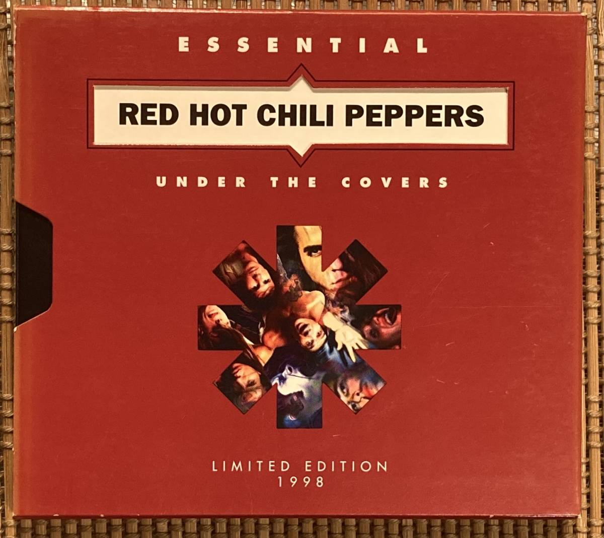 レア即決送料無料、THE RED HOT CHILI PEPPERS、UNDER THE COVERS LIMITED EDITION 1998、紙箱独立ジャケ、海外盤