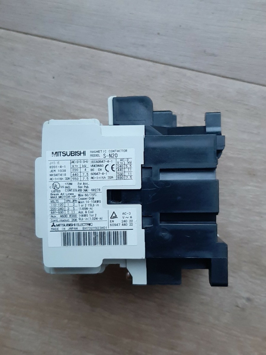 三菱 MITSUBISHI 三菱電機 電磁接触器 S-N20|Yahoo!フリマ(旧 三菱 MITSUBISHI 三菱電機 電磁接触器 S-N20|Yahoo!フリマ(旧