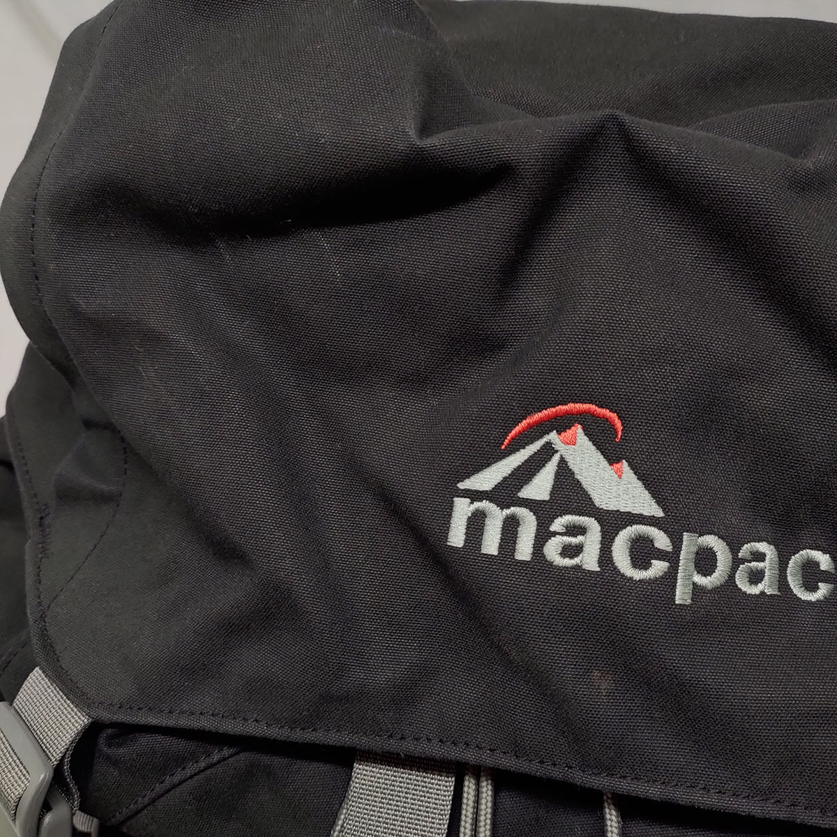 MACPAC Glissade Classic 70L グリセードクラシック バックパック サイズ2 ブラック アウトドア マックパック