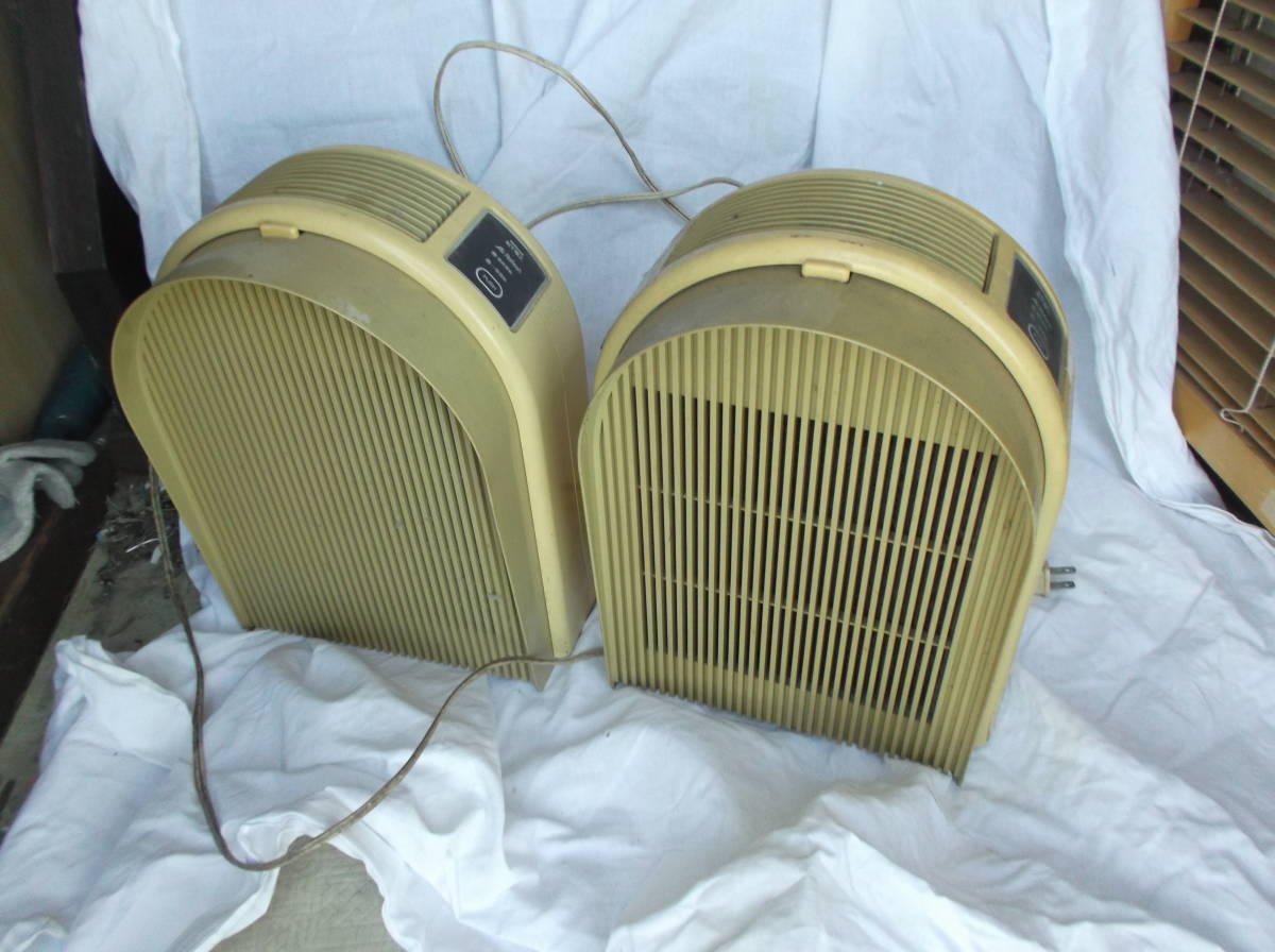 古い　空気清浄機　２台　松下電器　家電　ナショナル　昭和レトロ　エアー　クリーン　送料着払い_画像1