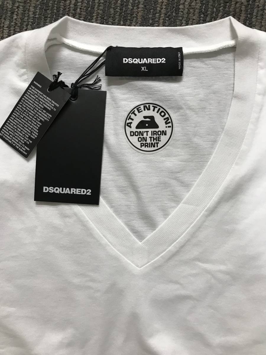 本物 新品 DSQUARED2 ディースクエアード 無地VネックワンポイントロゴTシャツ 半袖 S74GD0255 白 M_画像4