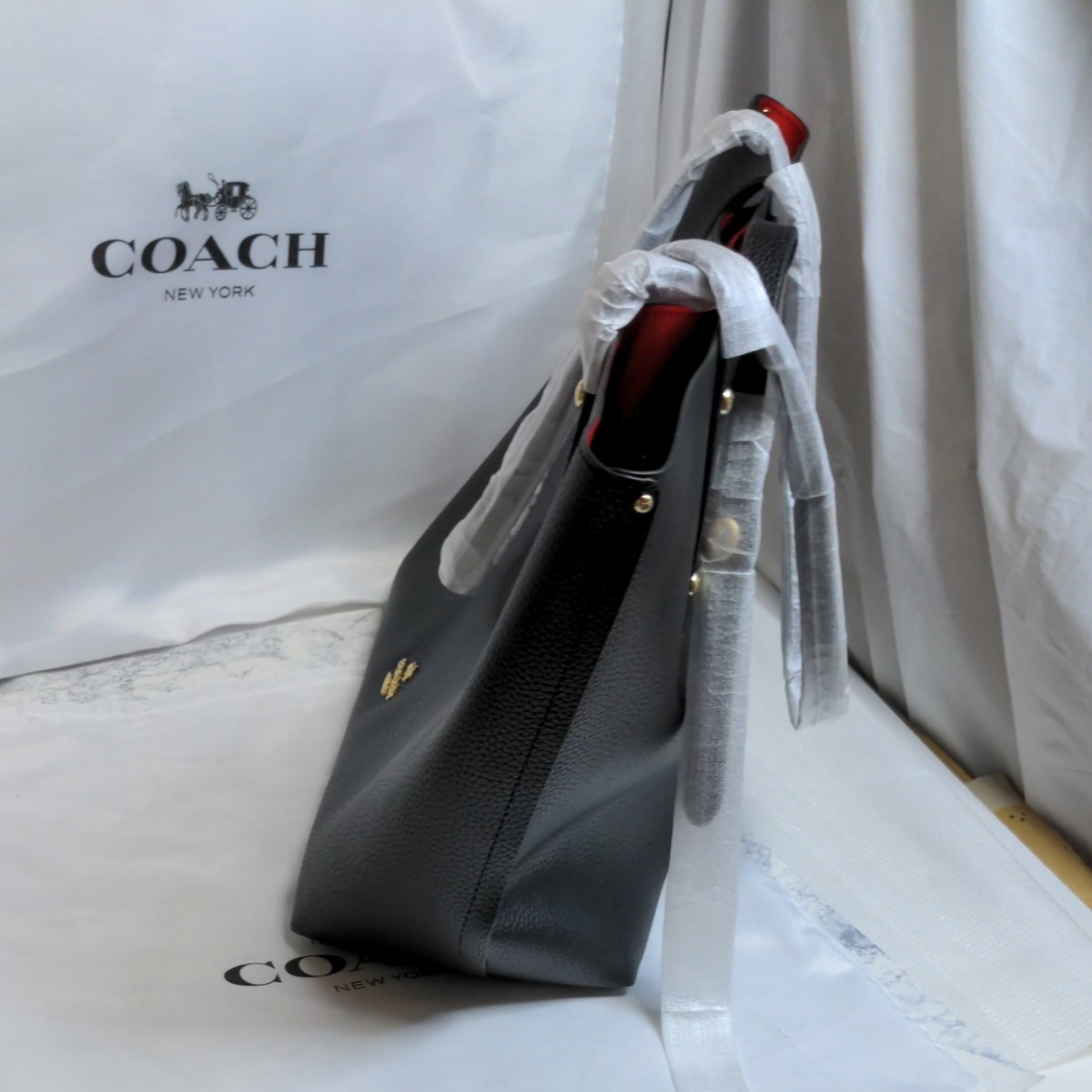 コーチ　COACH トートバッグ　人気　大容量バッグ　ビジネス　マザーズバッグ　かわいいバッグ　黒/赤　新品未使用