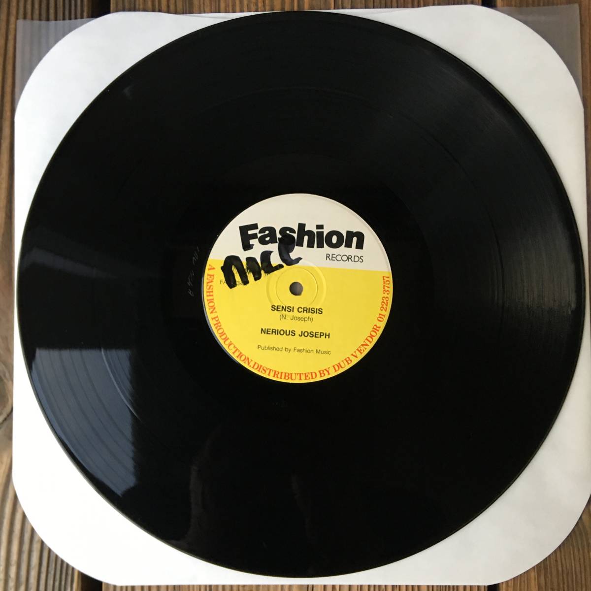 ★送料込み！Ganja Anthem！B/Lovers【Nerious Joseph - Sensi Crisis / Easy Living】12inch！Fashion UK！B：LOVE IS NOT A GAMBLEオケ！_画像3