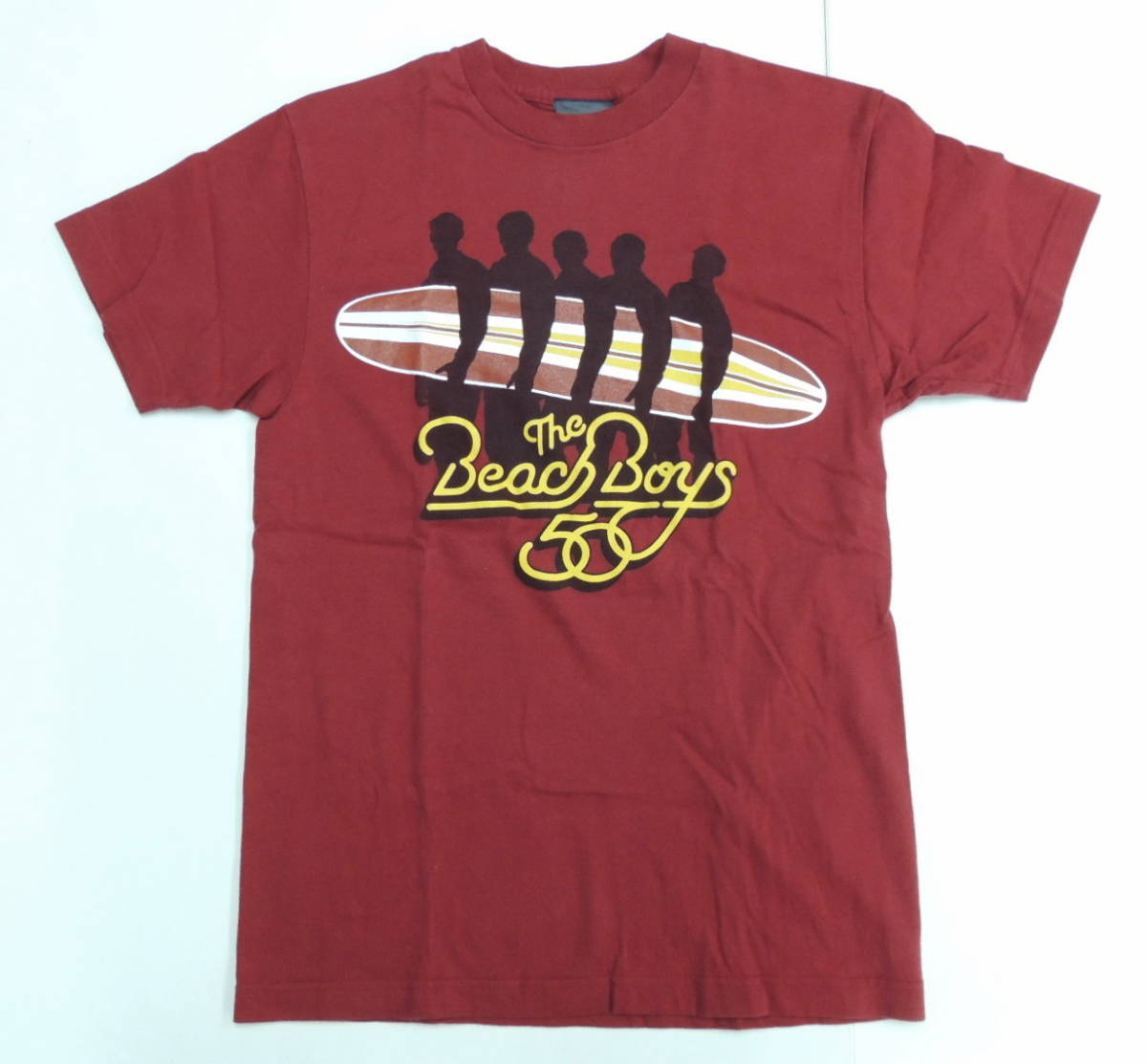 ◆ 美品 ビーチボーイズ THE BEACH BOYS 50周年 記念 ライブ ツアー 半袖 Tシャツ S SMALL バーガンディー_画像1