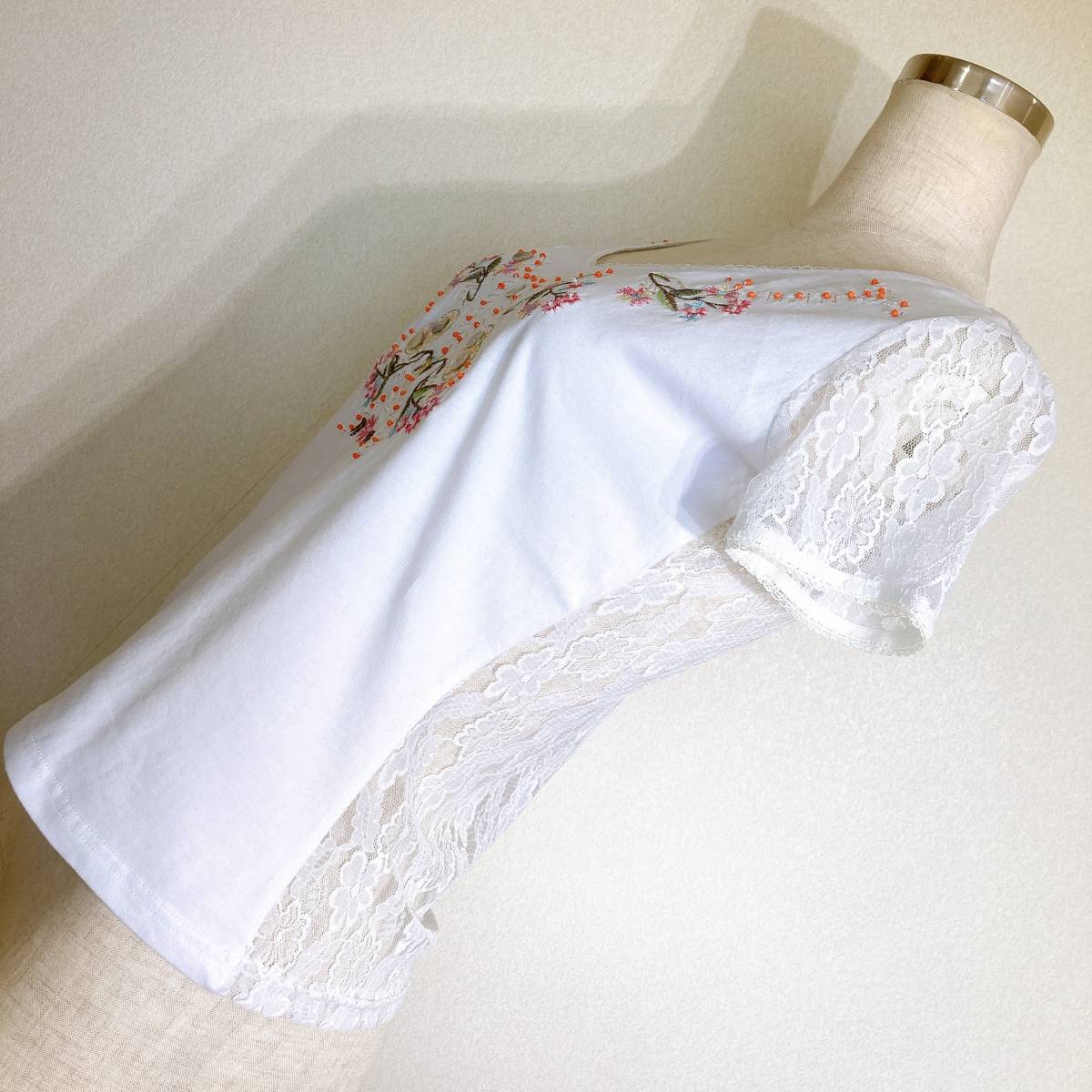 H912 new goods!# Just kavali* white / sleeve &. race * flower embroidery * short sleeves cut and sewn #L