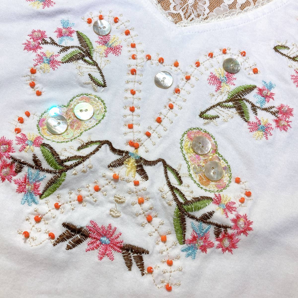 H912 new goods!# Just kavali* white / sleeve &. race * flower embroidery * short sleeves cut and sewn #L