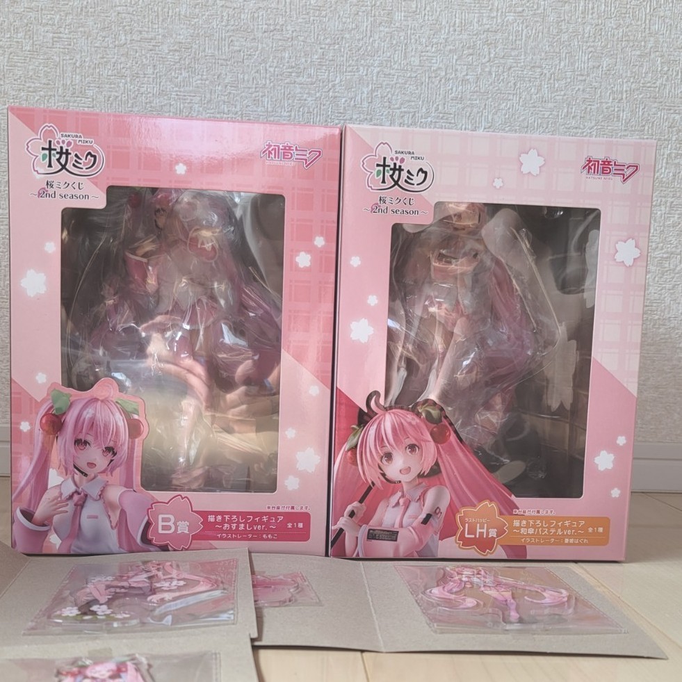 高額売筋】 桜ミク フィギュア アクリルスタンド 8点セット 【テレビで話題】 桜ミク アクリルスタンド キャンバスボード 描き下ろしフィギュア タイトーくじ キャラクターグッズ