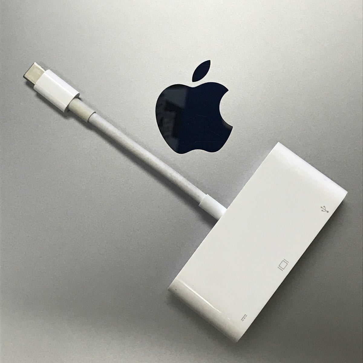 Apple USB-C VGA Multiport アダプタ MJ1L2AM/A 正規品 送料無料 アダプタ