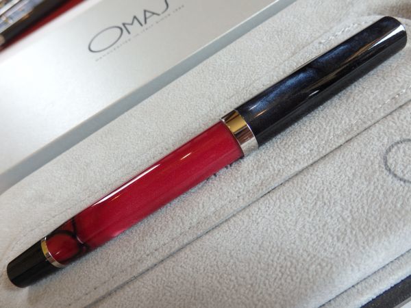 ◆OMAS オマス　ボローニャ　レッド&ブルーパール万年筆　ペン先：14ｋ585Fソリッドゴールド　　_画像3