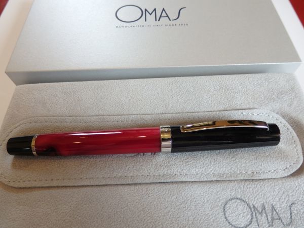 ◆OMAS オマス　ボローニャ　レッド&ブルーパール万年筆　ペン先：14ｋ585Fソリッドゴールド　　_画像2