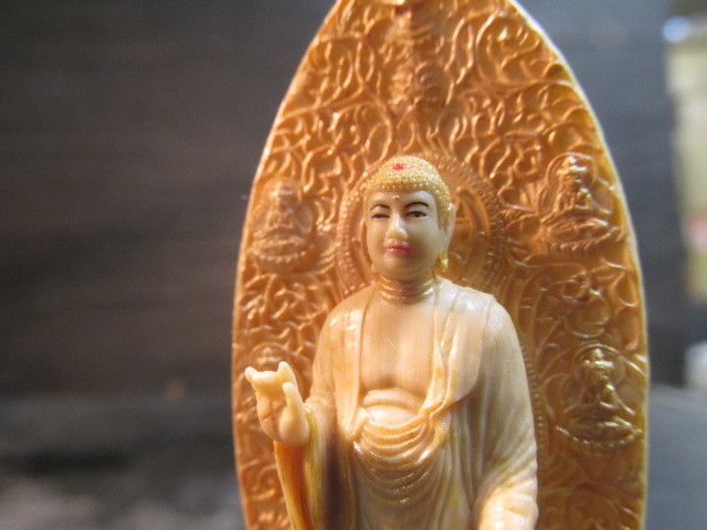 向吉悠睦の世界 観賞用仏像コレクション の一つ釈迦如来像　樹脂製　紙箱_画像10