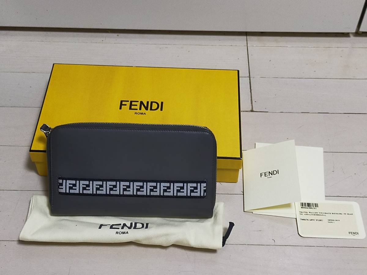 FENDI フェンディ トラベルウォレット 7M0276 ラウンドファスナー長