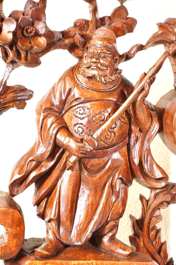中国古美術 唐物 細密透彫鍾馗像衝立 一刀彫り 高さ51cm 縁起物 一枚板から彫刻し作られた素晴らしい逸品 経年のヒビあり KNA_画像5