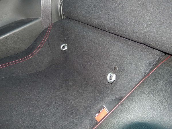 □ 86 BRZ ZN6 / ZC6 運転席用 4点式 シートベルト 取り付け □ 86 BRZ ZN6 / ZC6 運転席用 4点式 シートベルト 取り付け