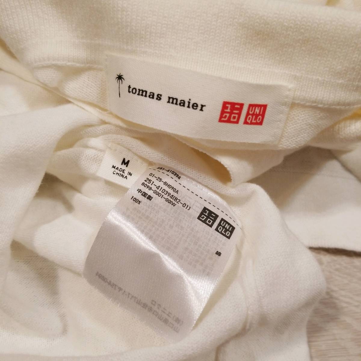 M541 UNIQLO ユニクロ tomas maier トーマス マイヤー ポロシャツ ニット 半袖 M シャツ 白系 セーター Vネック トップス_画像4