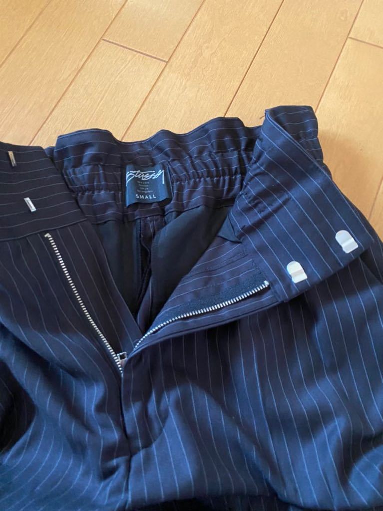 美品 stussy ステューシー ピンストライプタックパンツ ハイ 美品 stussy ステューシー ピンストライプタックパンツ ハイ