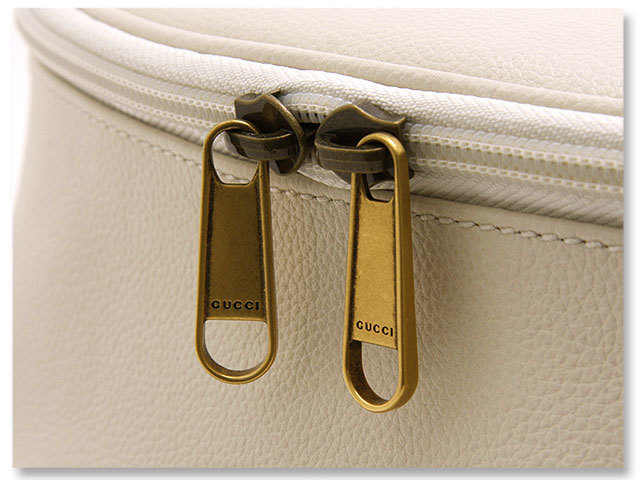 中古美品 グッチ リュックサック プリント レザー バックパック 中古美品 グッチ リュックサック プリント レザー バックパック