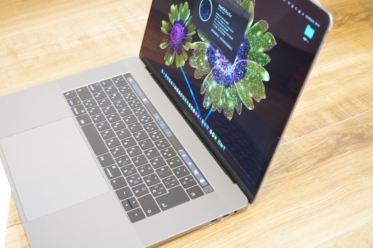 送料無料 Apple MacBook Pro Retina Core i7 /15インチ/Radeon Pro 455