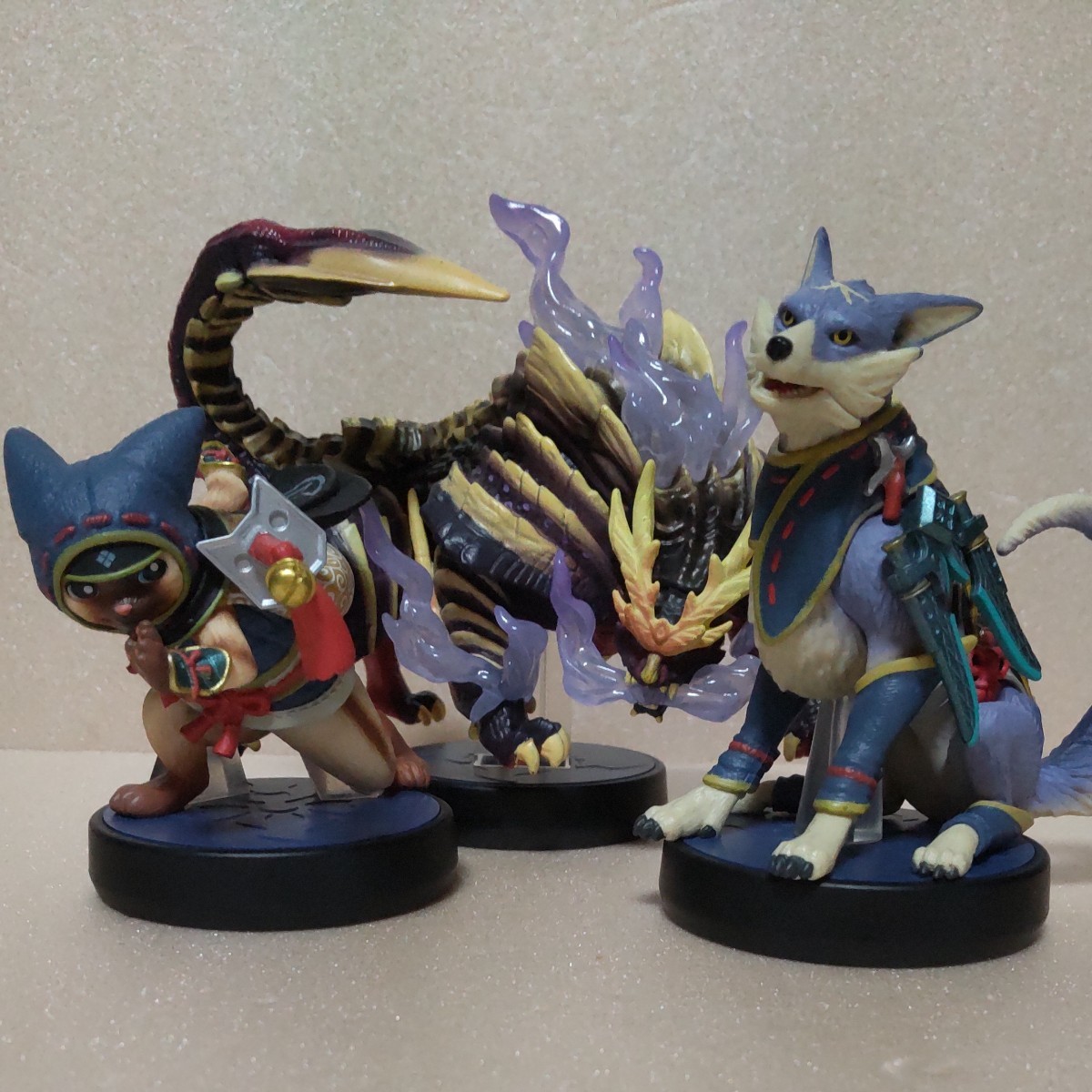 amiibo モンスターハンターライズ マガイマガド オトモガルク オトモアイルー 三点セット