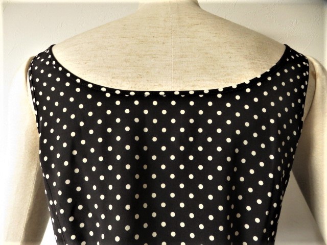# fine quality beautiful goods [MELROSE] Melrose high class made in Japan tunic 9 number M sleeveless blouse black dot pattern polka dot w536