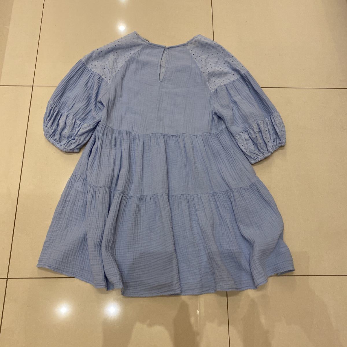 Paypayフリマ Zara カットワーク刺繍ワンピース ライトブルー Paypayフリマ Zara カットワーク刺繍ワンピース ライトブルー
