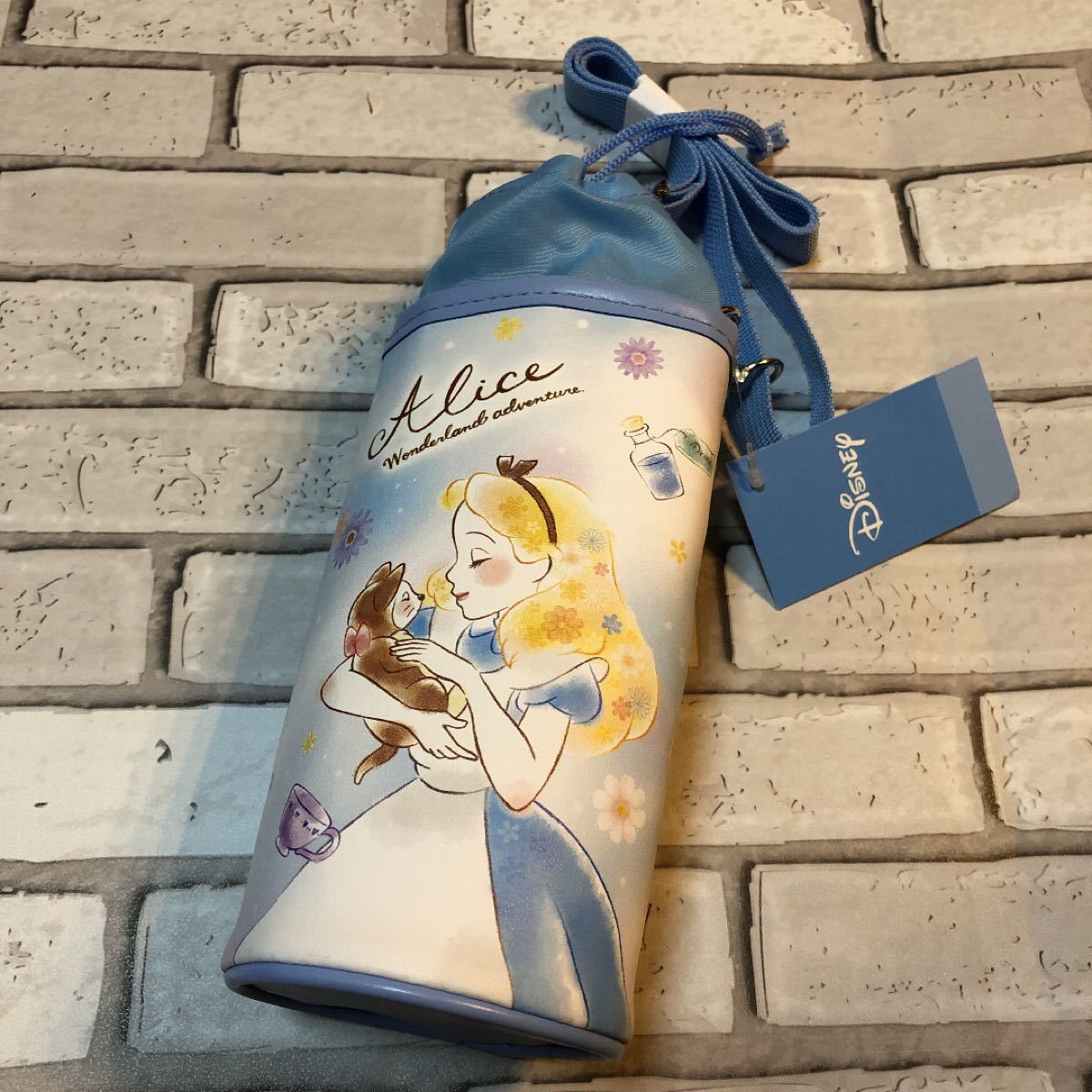 Paypayフリマ 新品未使用 ディズニー プリンセス ペットボトルカバー アリス Alice タグ付き ペットボトルホルダー 女の子 小学校 Paypayフリマ 新品未使用 ディズニー プリンセス ペットボトルカバー アリス Alice タグ付き ペットボトルホルダー 女の子 小学校