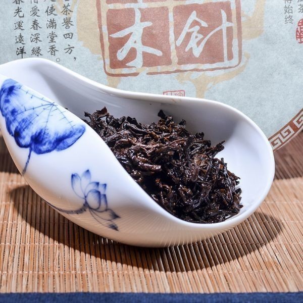 【本場中国雲南省産】◆プーアル茶◆一品醇香 斉木金針 熟茶357g　◆お茶 普シ耳茶 2018年 雲南大葉種晒青茶_画像4