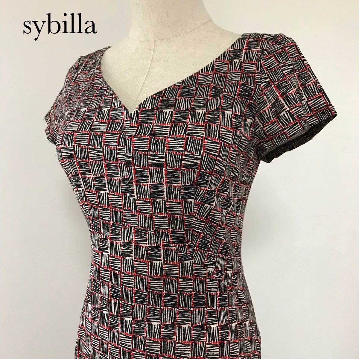 Paypayフリマ Sybilla シビラ ワンピース Vネック 半袖 原色 赤 白 黒 フィット フレア