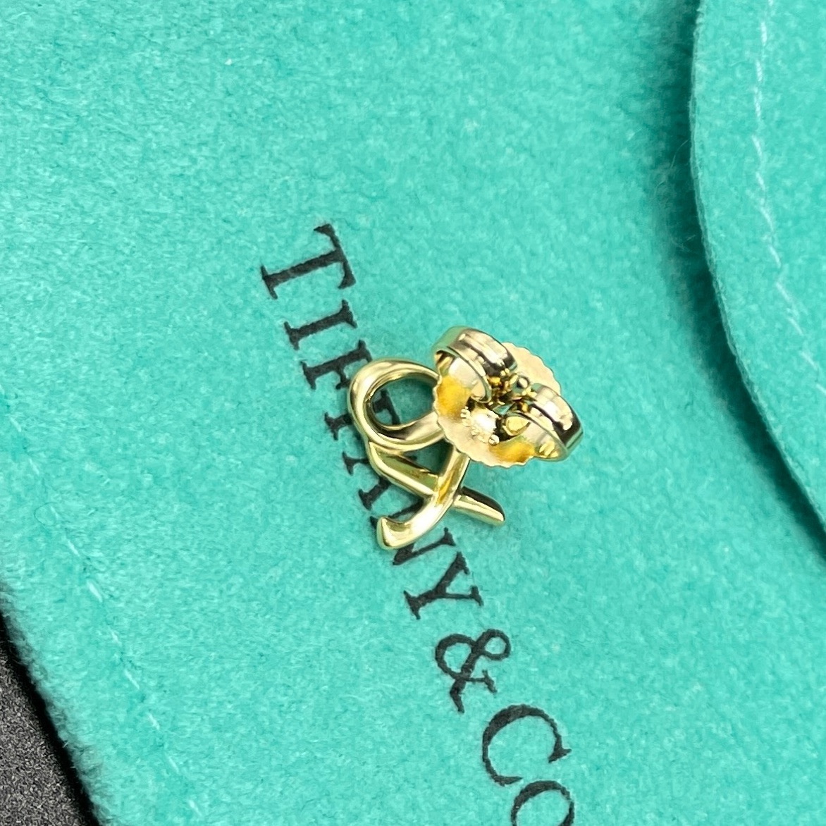 希少 未使用 Tiffany&Co ティファニー XO ハグ & キス イエロー 希少 未使用 Tiffany&Co ティファニー XO ハグ & キス イエロー