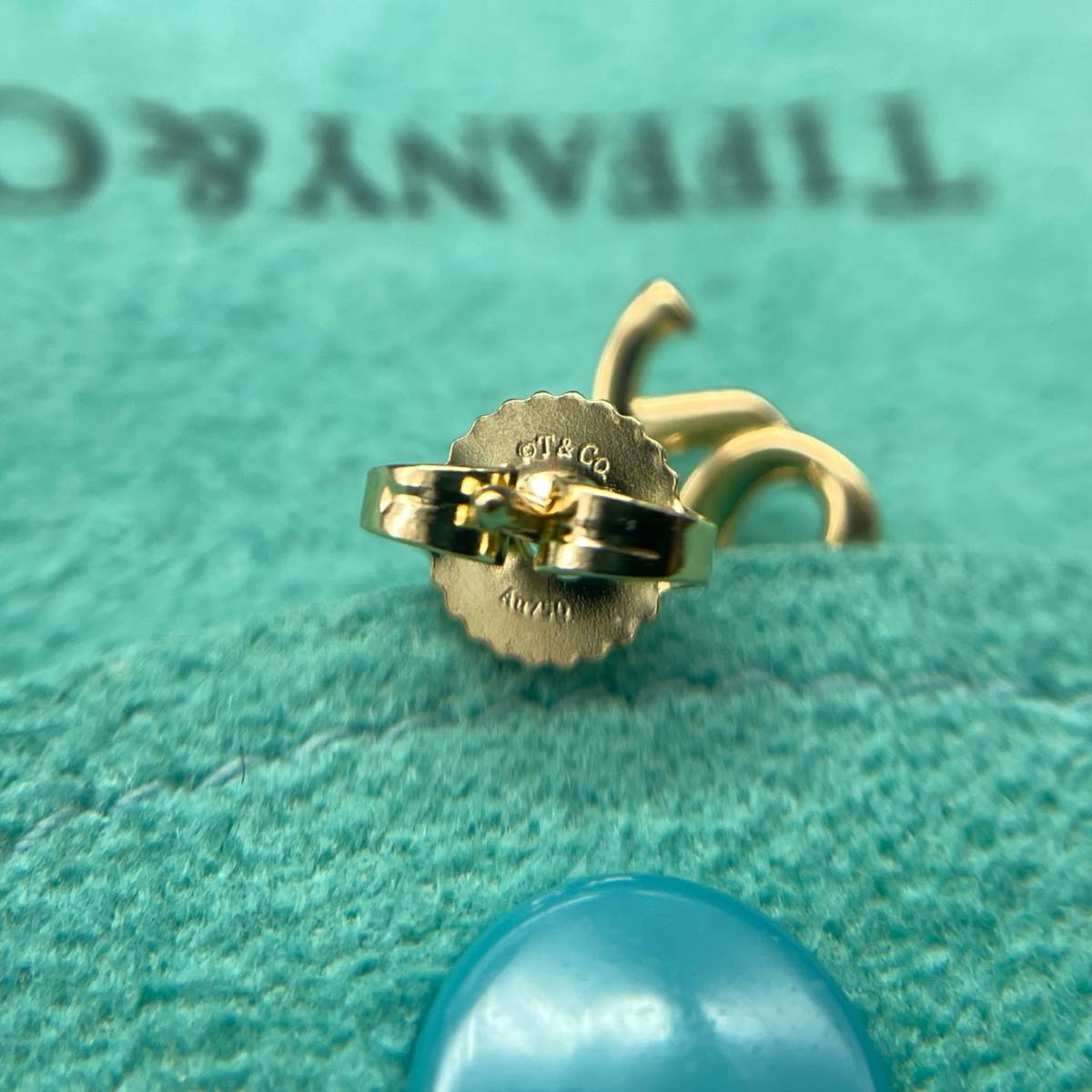 希少 未使用 Tiffany&Co ティファニー XO ハグ & キス イエロー 希少 未使用 Tiffany&Co ティファニー XO ハグ & キス イエロー