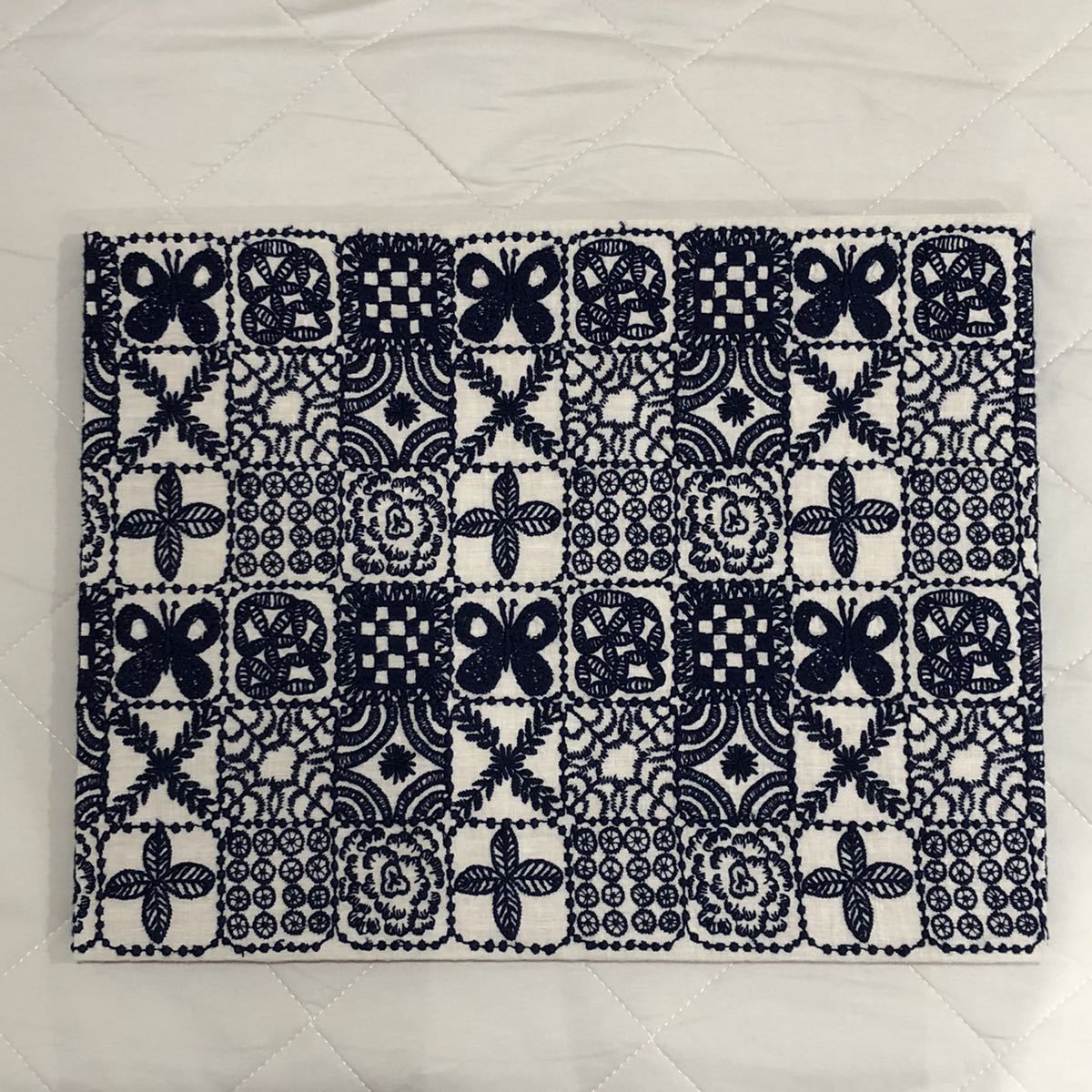 ハンドメイ mina forest tile 生地はぎれ即日発送の通販 by